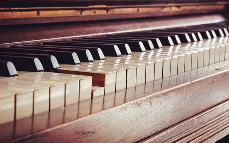 kẹt phím piano