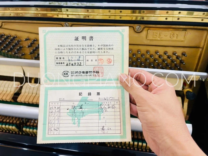 ban piano co quang tri