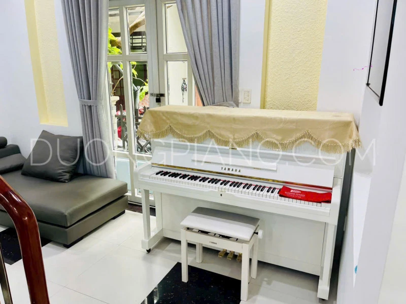 mua piano cơ ở huế 